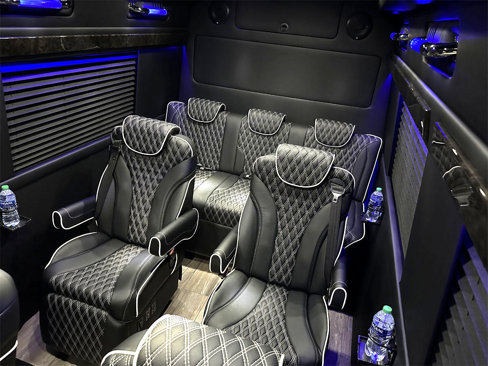 Used 2023 Mercedes-Benz Sprinter 3500 image 20