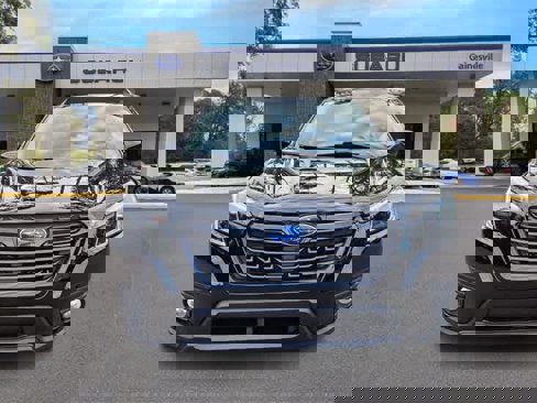 Used 2023 Subaru Forester Premium image 9