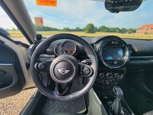 Used 2017 MINI Cooper Clubman ALL4 image 16