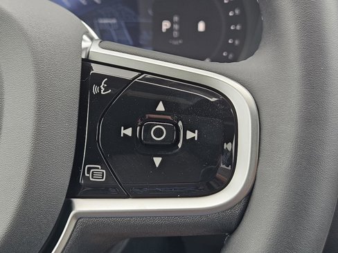 New 2026 Volvo XC60 B5 Plus w/ Protection Package Premier image 16