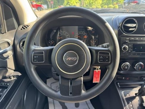 Used 2016 Jeep Compass Sport w/ Power Value Group image 27