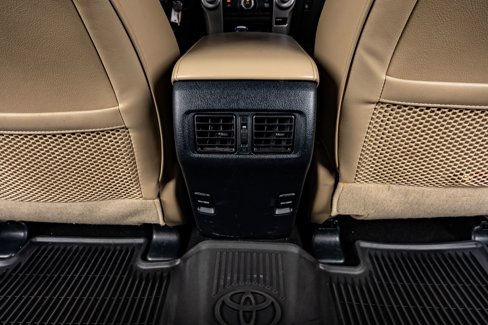 Used 2018 Toyota 4Runner SR5 Premium image 31