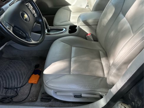 Used 2009 Chevrolet Impala LT w/ Luxury Edition Package image 5