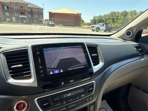 Used 2019 Honda Ridgeline RTL-T image 24