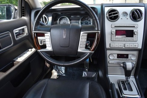 Used 2006 Lincoln Zephyr image 15