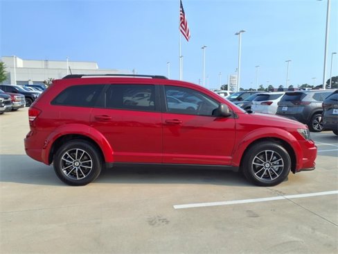 Used 2018 Dodge Journey SE w/ Popular Equipment Group image 11