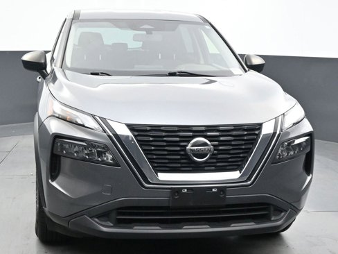 Used 2021 Nissan Rogue S image 2