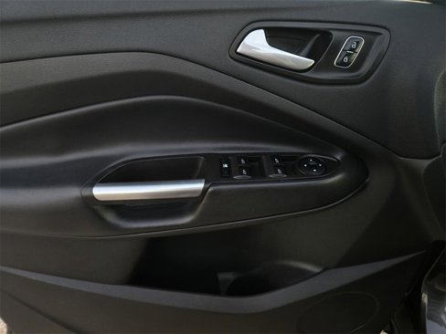 Used 2018 Ford Escape SEL image 15