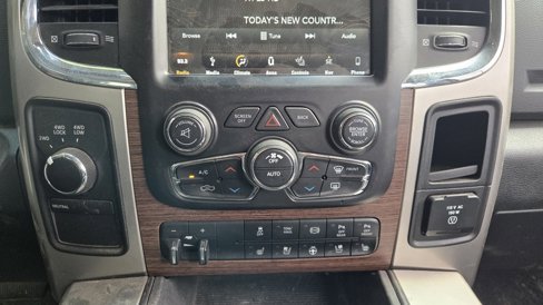 Used 2018 RAM 3500 Laramie image 15