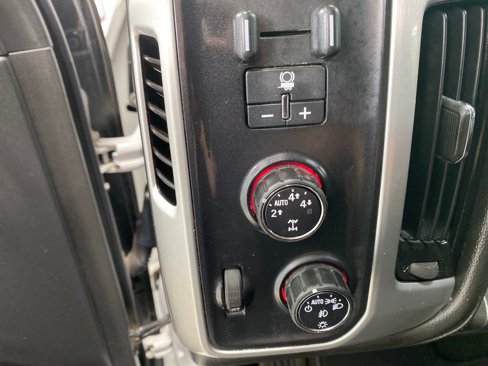 Used 2016 GMC Sierra 1500 SLE image 9