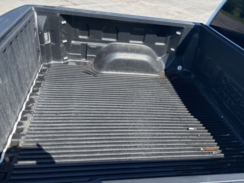 Used 2022 Chevrolet Silverado 1500 LT image 22