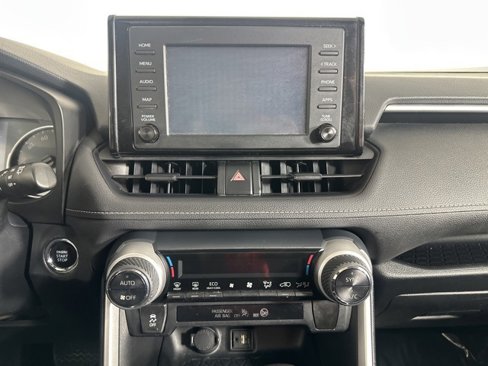 Used 2019 Toyota RAV4 XLE image 16