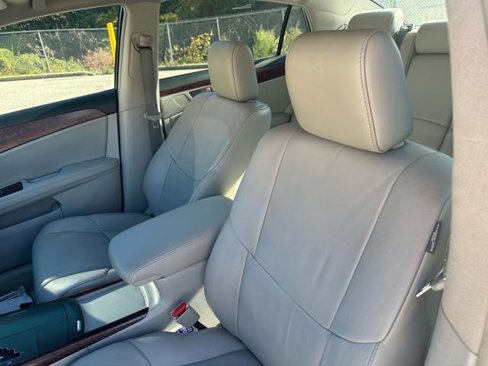 Used 2012 Toyota Avalon image 20