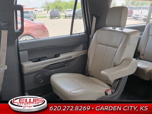 Used 2021 Ford Expedition Max XLT image 25