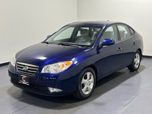 Used 2009 Hyundai Elantra SE image 1