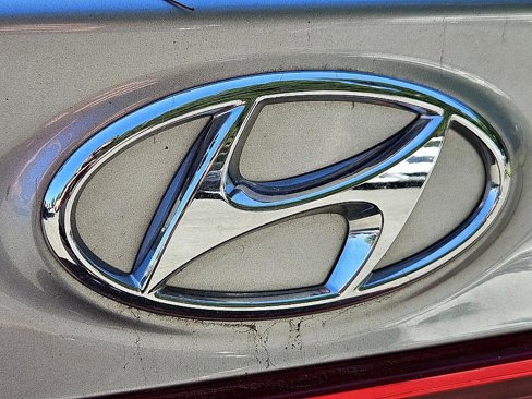 Used 2023 Hyundai Santa Fe SEL image 17