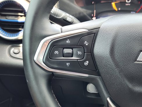 Used 2024 Chevrolet Trax LT w/ LT Convenience Package image 34