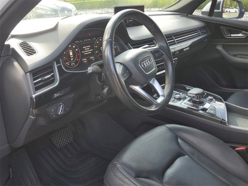 Used 2017 Audi Q7 3.0T Premium Plus image 10