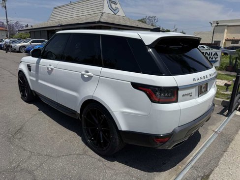 Used 2020 Land Rover Range Rover Sport HSE image 2