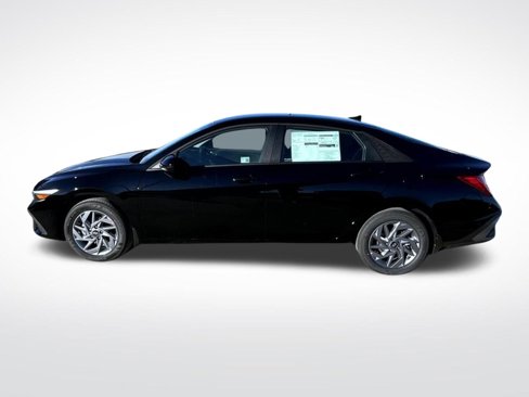 New 2025 Hyundai Elantra Blue image 9