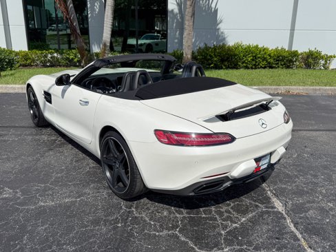 Used 2018 Mercedes-Benz AMG GT Roadster image 17