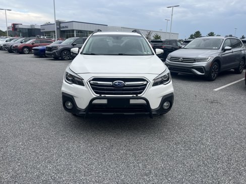 Used 2018 Subaru Outback 3.6R Limited image 2