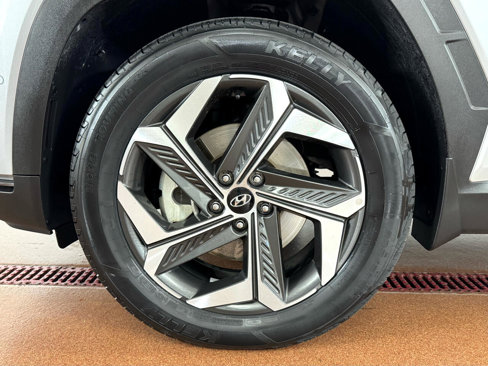 Used 2023 Hyundai Tucson Limited image 8