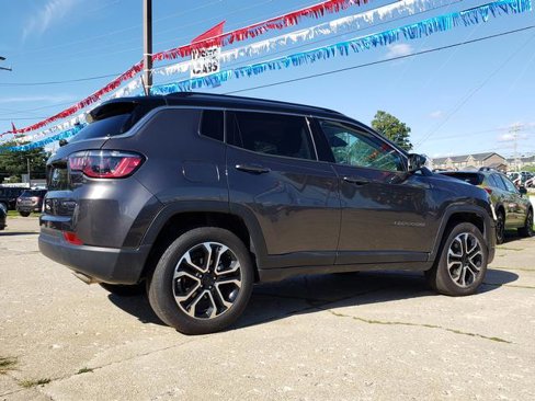 Certified 2022 Jeep Compass Limited image 5