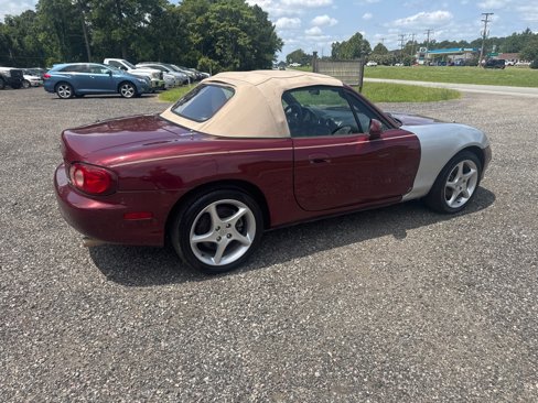 Used 2003 MAZDA MX-5 Miata image 6