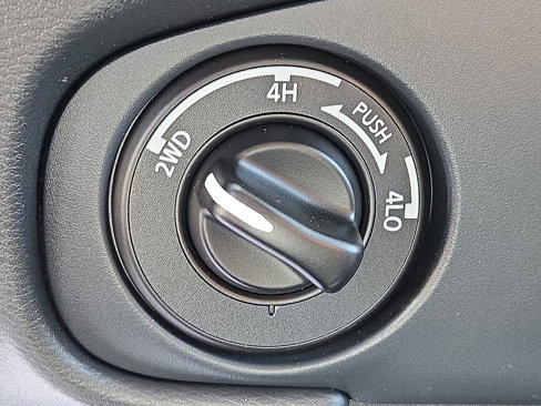 Used 2023 Nissan Frontier S w/ Technology Package image 26
