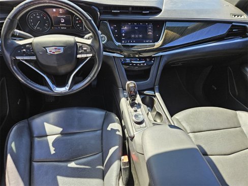Used 2020 Cadillac XT6 Premium Luxury image 7