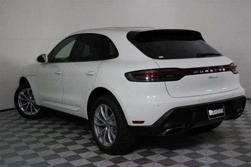 New 2026 Porsche Macan image 3
