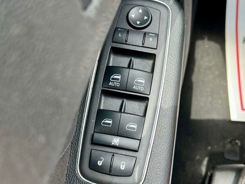 Used 2023 Dodge Charger SXT image 24