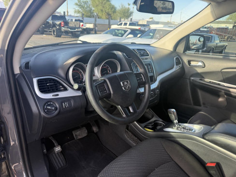 Used 2019 Dodge Journey SE image 15