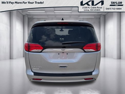 Used 2021 Chrysler Voyager Lxi image 7