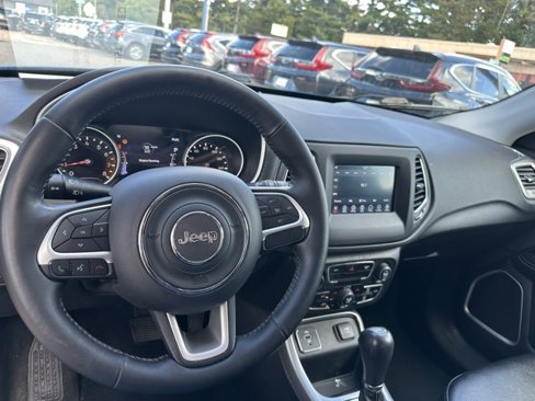 Used 2018 Jeep Compass Latitude w/ Popular Equipment Group image 16