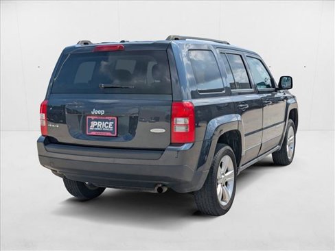 Used 2016 Jeep Patriot Latitude image 5