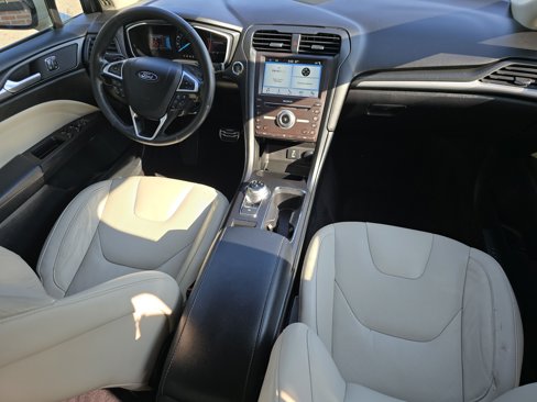 Used 2017 Ford Fusion Titanium image 17