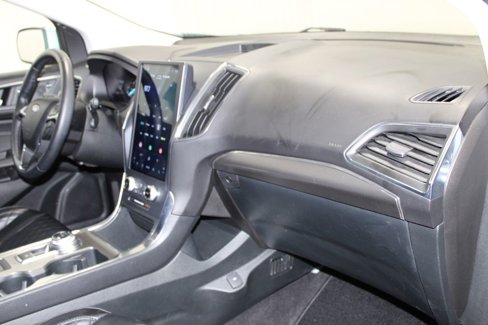 Used 2024 Ford Edge Titanium image 22