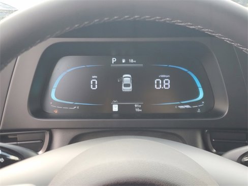 New 2025 Hyundai Elantra Sport image 18