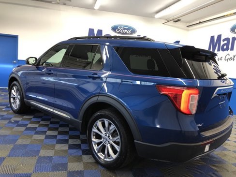 Certified 2020 Ford Explorer XLT w/ Equipment Group 202A image 3