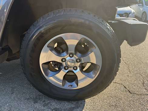 Used 2016 Jeep Wrangler Unlimited Sahara image 22