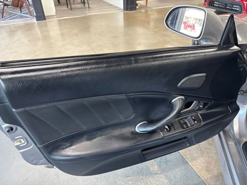 Used 2005 Honda S2000 image 45