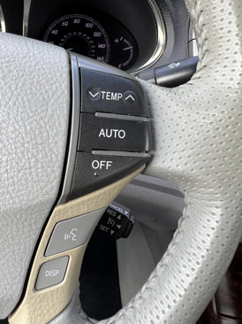 Used 2011 Toyota Avalon Limited image 22