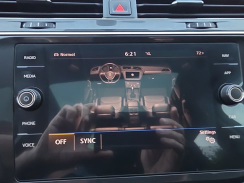 Used 2018 Volkswagen Tiguan SEL image 63