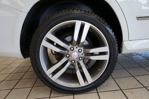 Used 2013 Mercedes-Benz GLK 350 4MATIC image 52