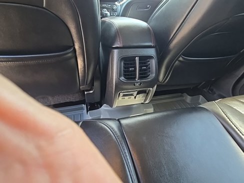 Used 2019 Jeep Cherokee Trailhawk w/ Cold Weather Group image 38
