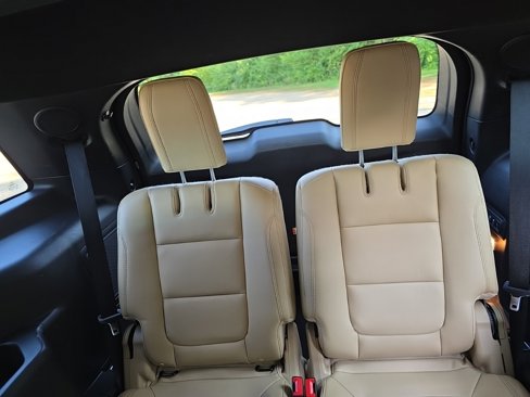 Used 2016 Ford Explorer Limited image 14