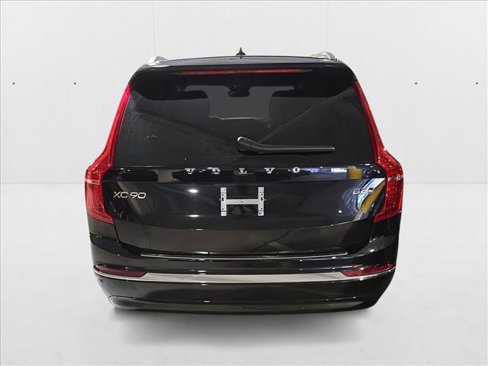 Used 2024 Volvo XC90 B6 Plus w/ Protection Package Premier image 6