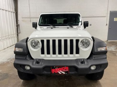 Used 2019 Jeep Wrangler Sport image 2